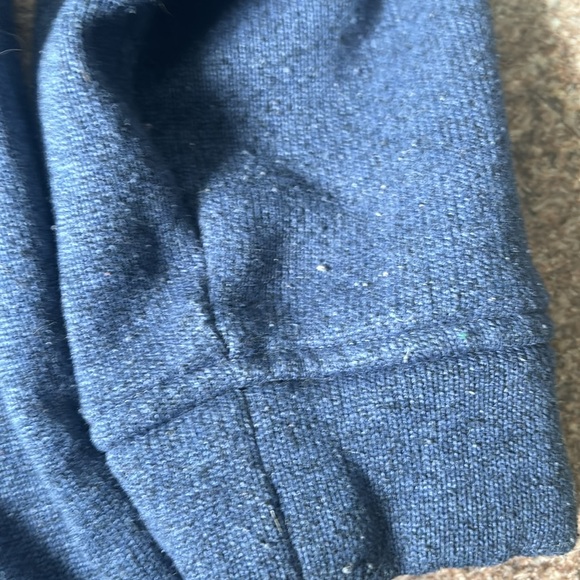 Vineyard vines navy 1/2 zip - Picture 7 of 9